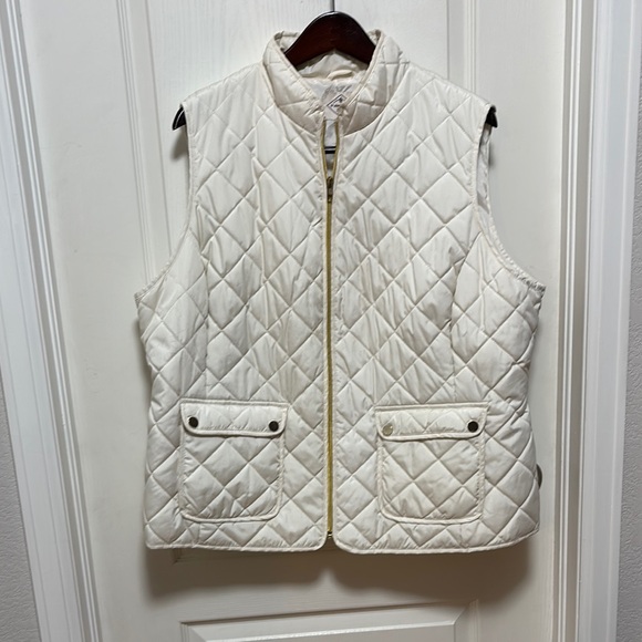 St. John's Bay Tops - Quilted Cream Vest